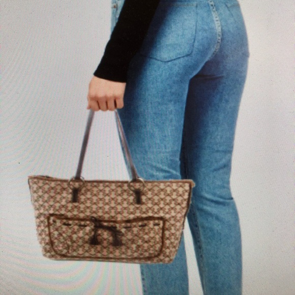 ANYA HINDMARCH Logo Tote Bag! Great for fall/winte - Picture 1 of 9